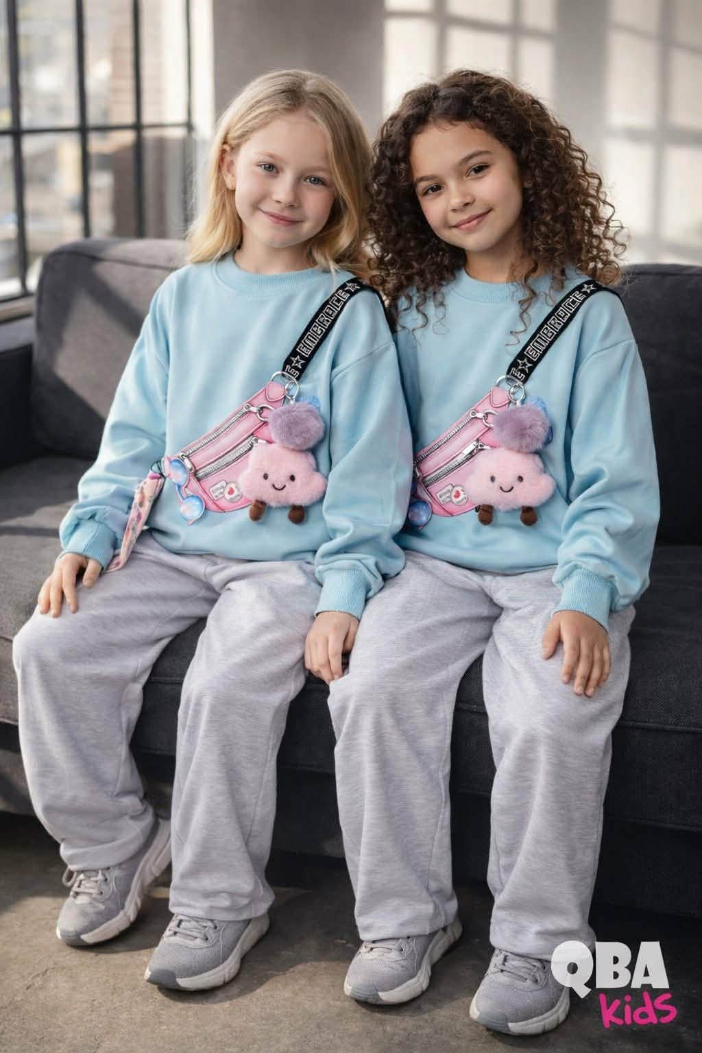 Bluza nerka z brelokiem dziewczęca niebieski Qba kids 3137-5226