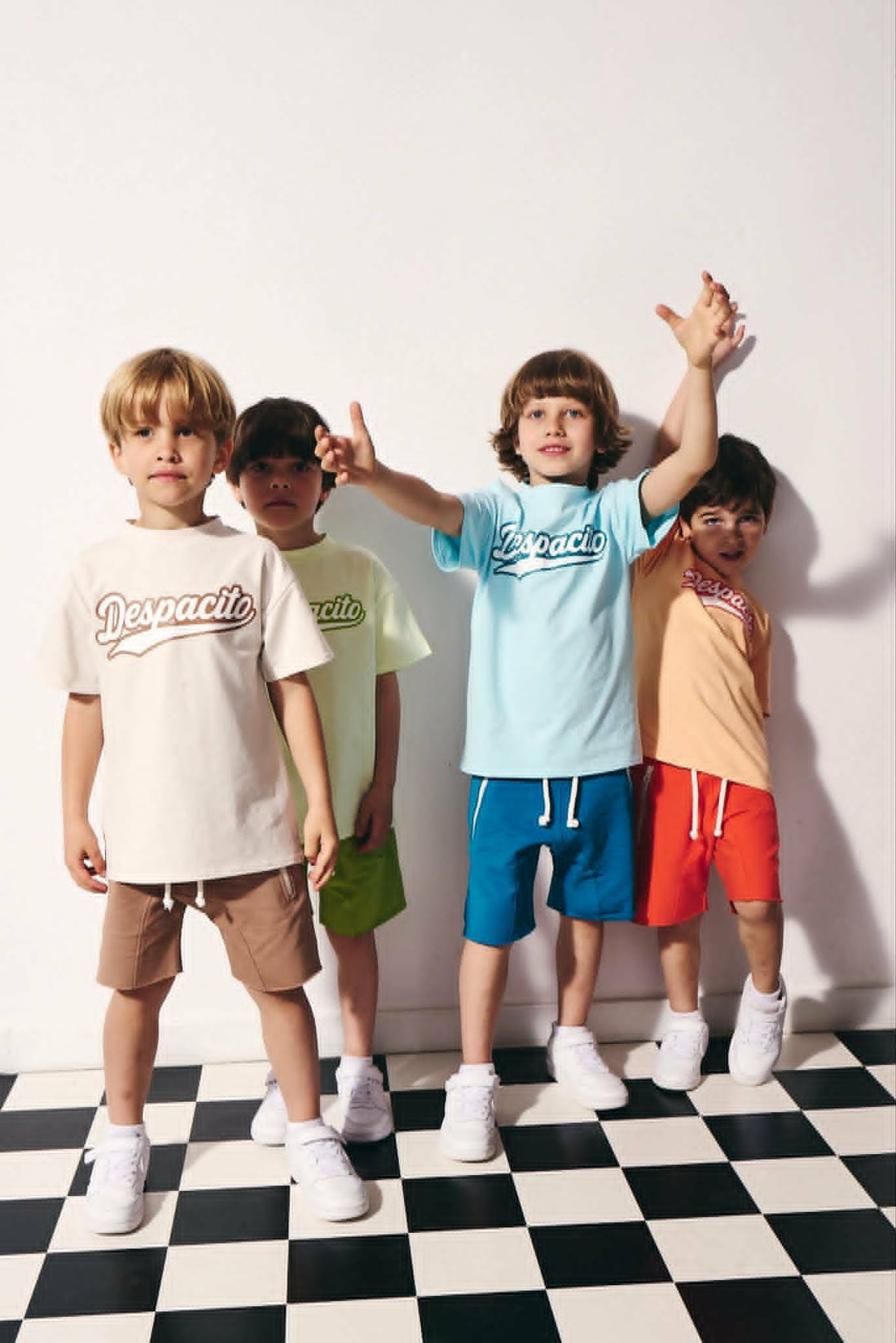T-shirt chłopięcy niebieski Despacito 6068-5626-35