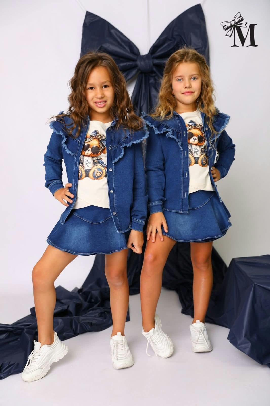 Koszula jeansowa dekatyzowana z falbanką dziewczynka jeans MałaMi 870-191026-26
