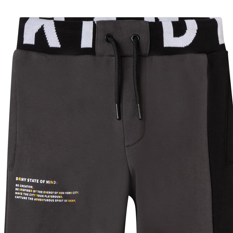 DKNY D24743-62 Spodnie dresowe chłopięce kolor ciemny szary -  - #tag1# - #tag2# - #tag3# - #tag4#
