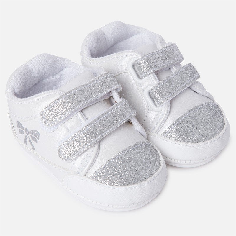 Mayoral 9807-11 Tenisówki niemowlęce dla dziewczynki kolor biały -  - #tag1# - #tag2# - #tag3# - #tag4#